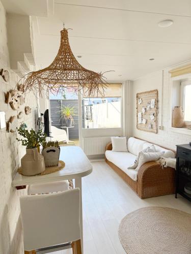Prostor za sedenje u objektu ELSK Cottage