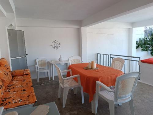 Χώρος καθιστικού στο Xeni's House