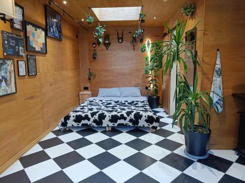 Gallery image of Spacious Cabin London Canary Wharf Free Parking B&B in London