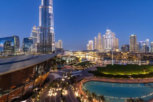 Bazén v ubytování Hermes-Style 2BR, Full Burj Khalifa View - Infinity Pool - Full Fountain View nebo v jeho okolí