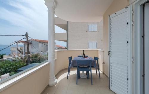 3 Bedroom Lovely Apartment In Trogir