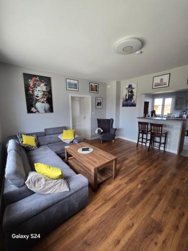 Χώρος καθιστικού στο Apartament nr 1 Chorzelów