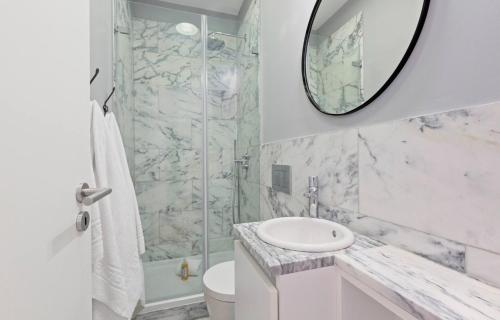 Fantastic Duplex in Private Condominium at Graça