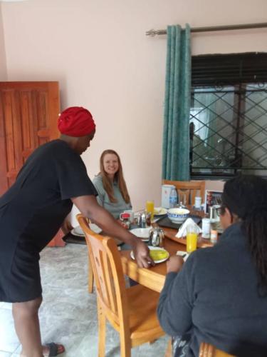 Фотография из галереи The Cozy Inn Kiwenda Kampala, Uganda в городе Kavule