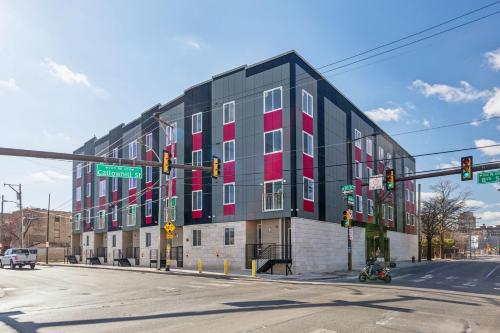 a building on the corner of a street at Stay at Luna on 800 Callowhill in Philadelphia