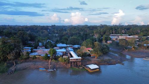 Landskap semula jadi dekat dengan rumah tamu ini