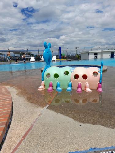 Gallery image of APTOS TURISTICOS PISCINA PARQUE DEL CAFé in Montenegro