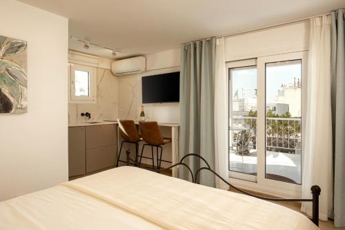 Rooftops of Athens-Acropolis Studio Jacuzzi & View