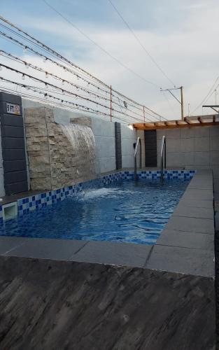 La alberca dentro o cerca de Zoie's Exclusive Villa with pool