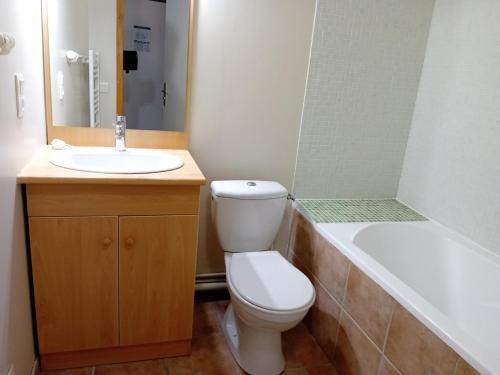 Koupelna v ubytování Apartment for 6 people with 2 rooms