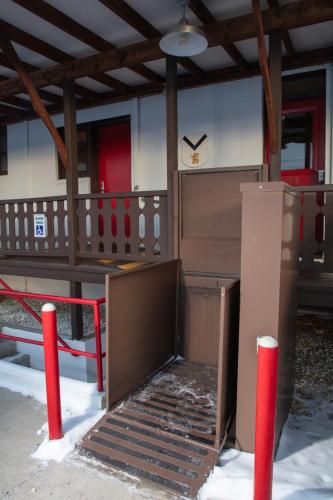Μπαλκόνι ή βεράντα στο Yodeler Motel