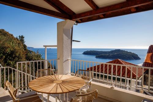 Modern 2Bdrm Apt LuxeView4- SeaView