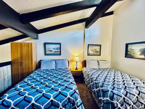 Gallery image of Treetop Condo in Yosemite-Sleeps 6-Balcony in Yosemite West