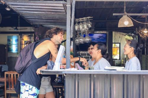 Blockhouse Samuiの宿泊客