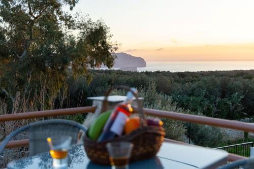 Imagen de la galería de Mani Tigani View, en Ayía Varvára