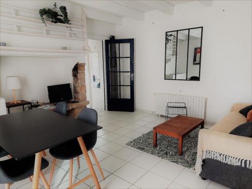 Ty Moutik - Bourg a pied et route des plages