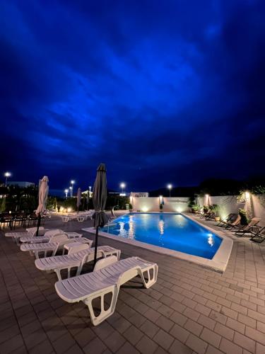 Πισίνα στο ή κοντά στο Hotel Quattro Medjugorje