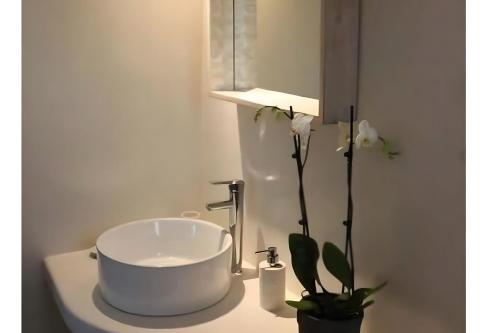 Phòng tắm tại Vila Lina Syros