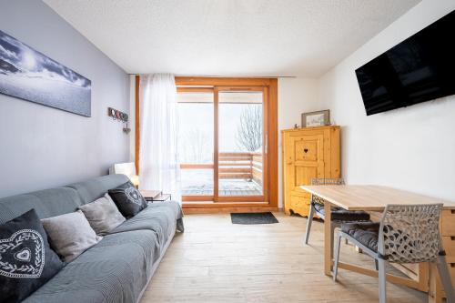 Pierra Menta - Vue montagne station à pied