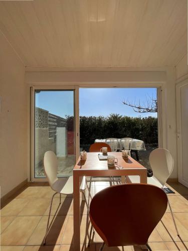 NP160-445 Pavillon 2 pièces mezzanine Narbonne Plage