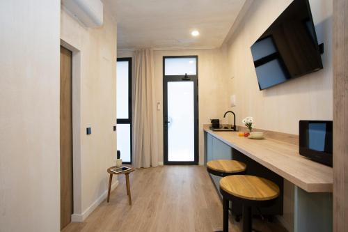 Nomad Haux Mestalla Room 101