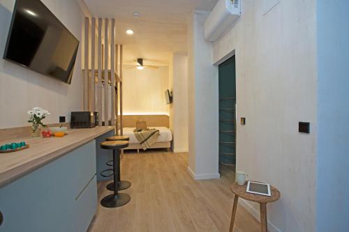 Nomad Haux Mestalla Room 101
