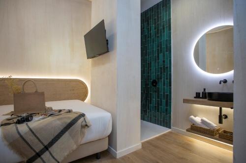 Nomad Haux Mestalla Room 101