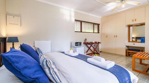 Ένα ή περισσότερα κρεβάτια σε δωμάτιο στο Hildesheim Guest Lodge