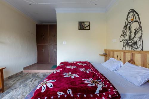 Postel nebo postele na pokoji v ubytování The Corbett Rajae Homestay