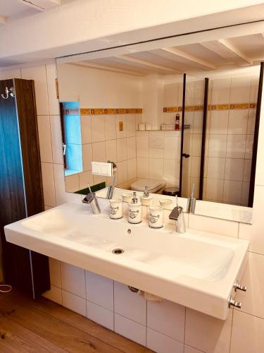 Gambar di galeri bagi Family Apartments Abuja di Rust