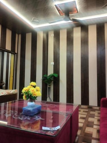 Χώρος καθιστικού στο Hotel mahakumbh