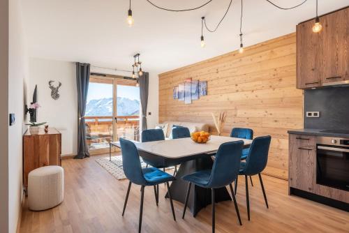 Η κουζίνα ή μικρή κουζίνα στο Apartment Borealis, Alpe d Huez - by EMERALD STAY