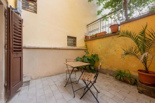 One bedroom apartment with Patio n2