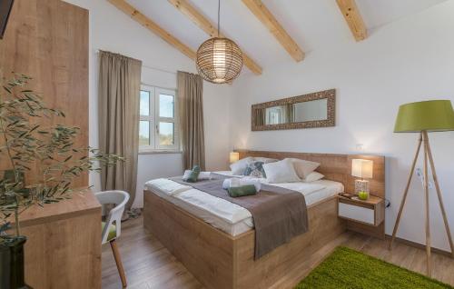 Villa Terra Magica Heated Pool Sauna and Jacuzzi