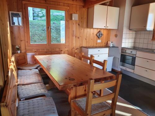 Kuchyň nebo kuchyňský kout v ubytování Fontannets 003 MOUNTAIN & QUIET chalet 10 pers