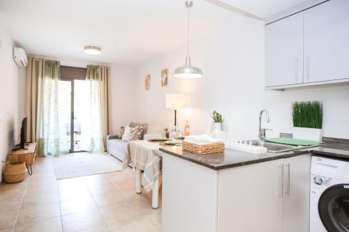 Es Freus Modern apartment in quiet area