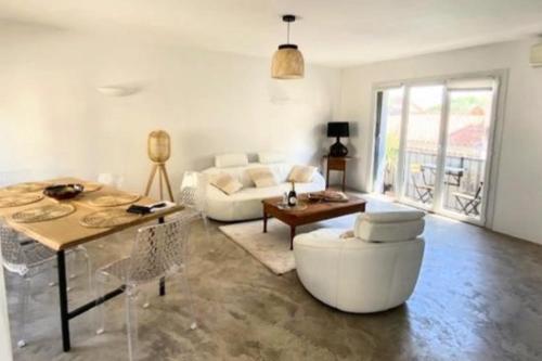 Spacious house with balcony