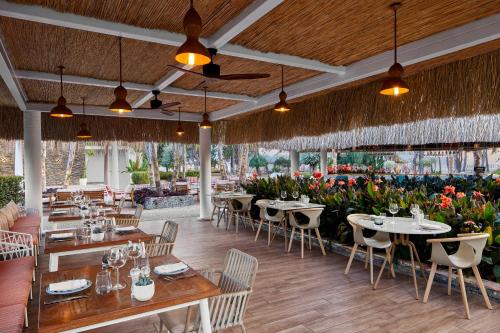 En restaurant eller et andet spisested på Akra Fethiye The Residence Tui Blue Sensatori - Ultra All Inclusive - Adults Only