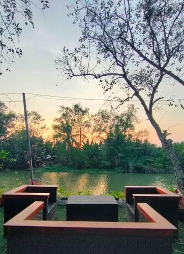 Сад в Về Nhà homestay