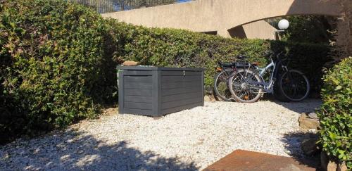 Jízda na kole v ubytování Exceptional view in Saint-Clair for 4 people nebo okolí