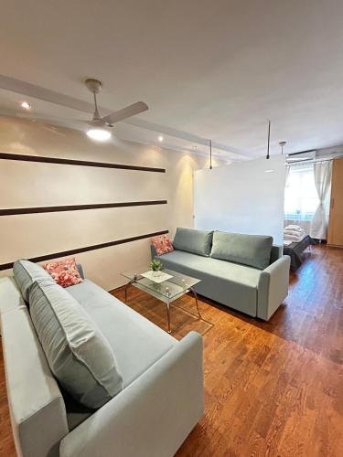 SILENT Main Market Square with AC