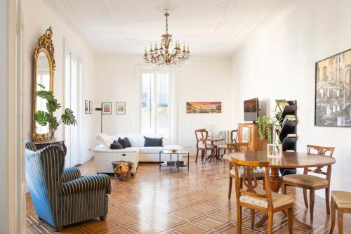 Navigli Harmony Flat, beautiful, wide & bright apartment, 3 BDR, by HouseinMilano
