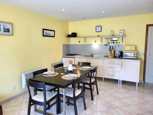 Photo de la galerie de l'établissement Maison de bord de mer, l'Ancre fleurie, à Pirou