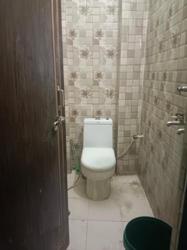 Koupelna v ubytování Atithi Dev Home Stay Mahakumbh Prayagraj Triveni Sangam Allahabad