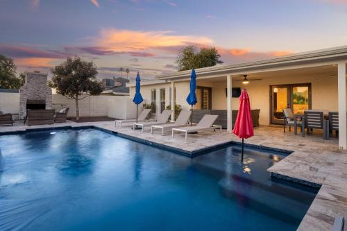 Πισίνα στο ή κοντά στο The Bridle is Right - *Heated Saltwater Pool*