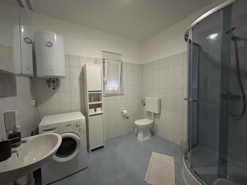Kúpeľňa v ubytovaní Apartman Petra