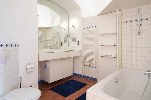 Koupelna v ubytování Hotel Landsitz Pichlschloss