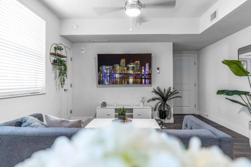Stylish 1BR Unit With Free Parking Near Wynwood photo 15
