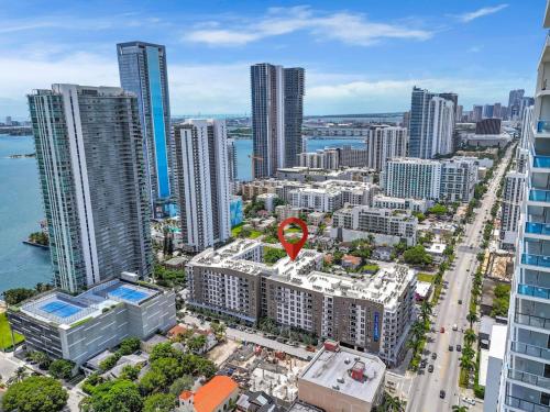 Stylish 1BR Unit With Free Parking Near Wynwood photo 27