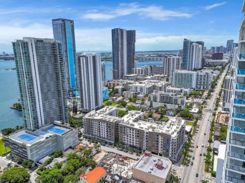Stylish 1BR Unit With Free Parking Near Wynwood photo 28